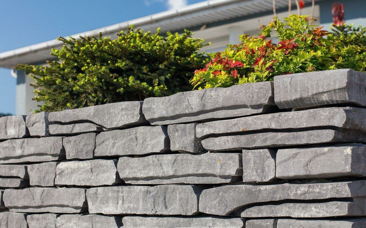 beton natursteinmauer look